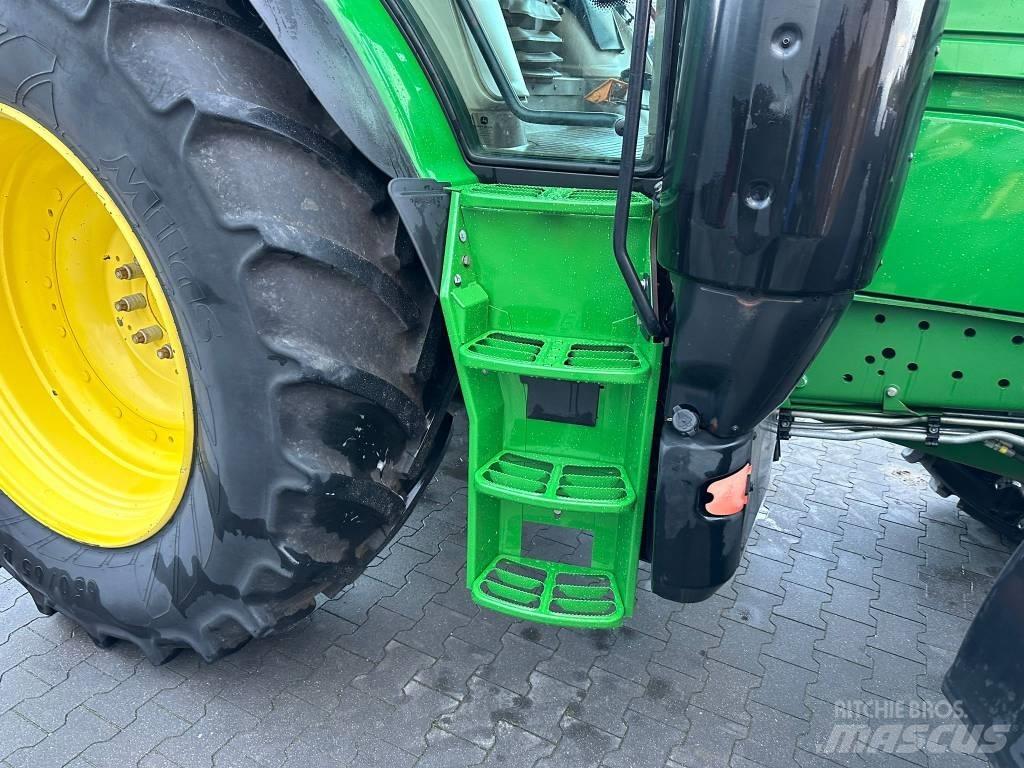 John Deere 6145 R Traktori