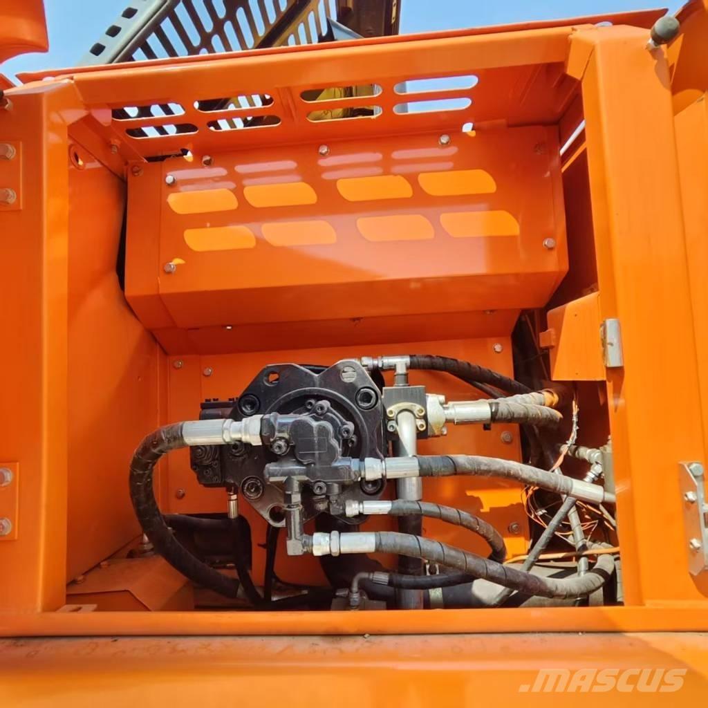 Doosan DX 225 LC Bageri guseničari