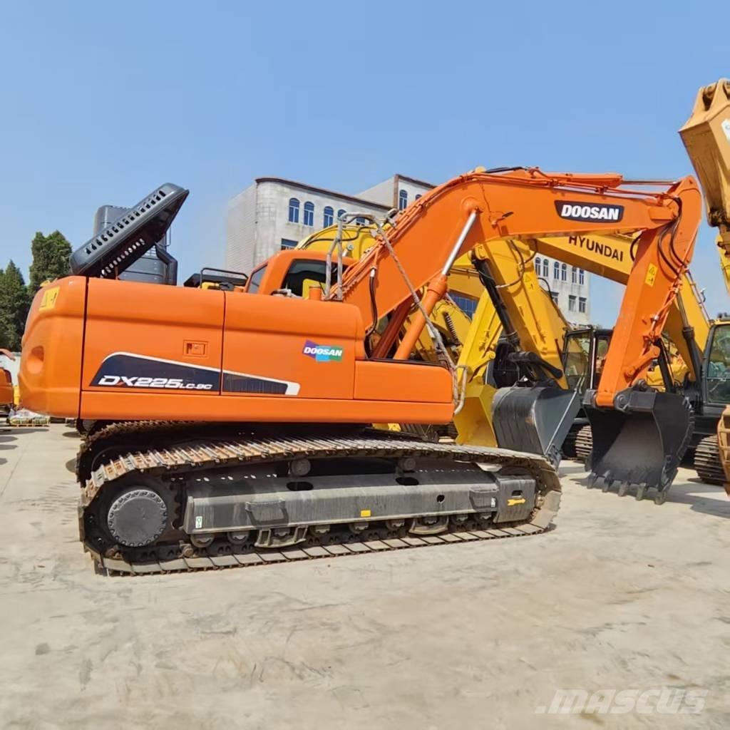 Doosan DX 225 LC Bageri guseničari