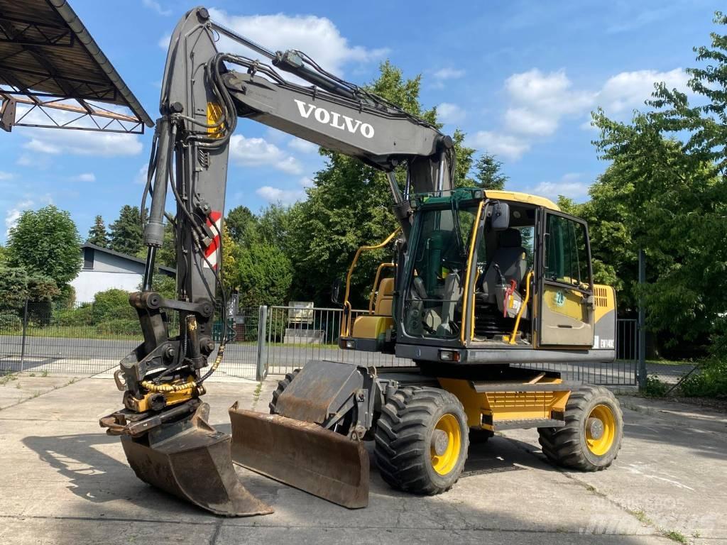 Komatsu EW 140 C Bageri točkaši