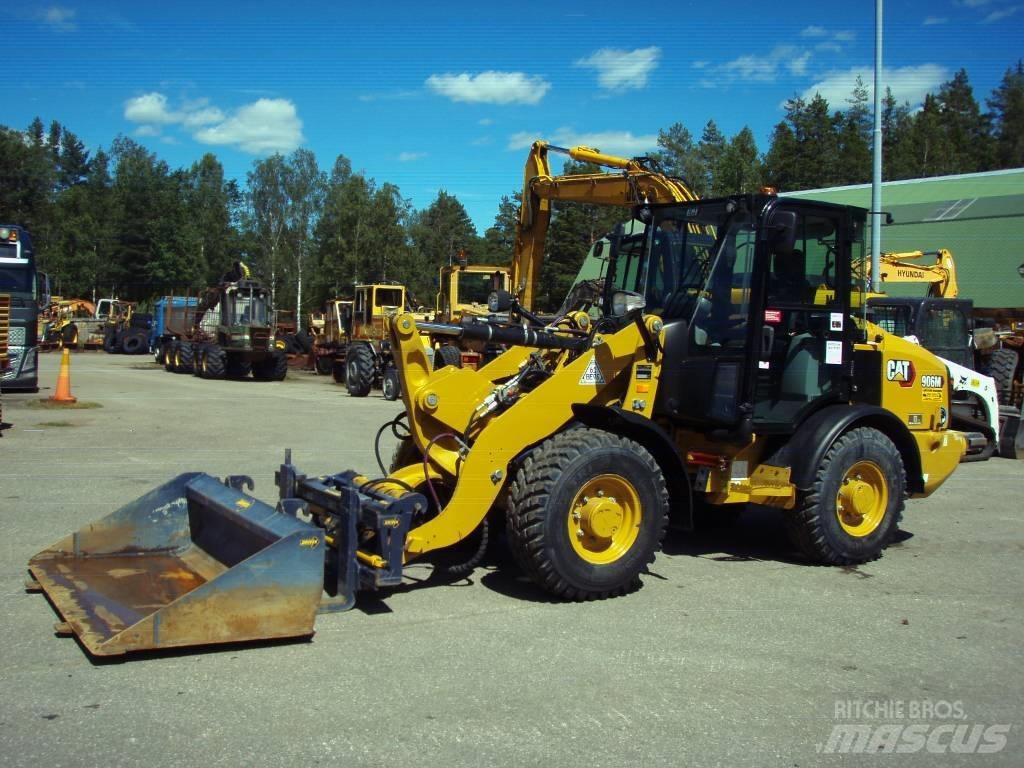 CAT 906 M Utovarivači na točkove