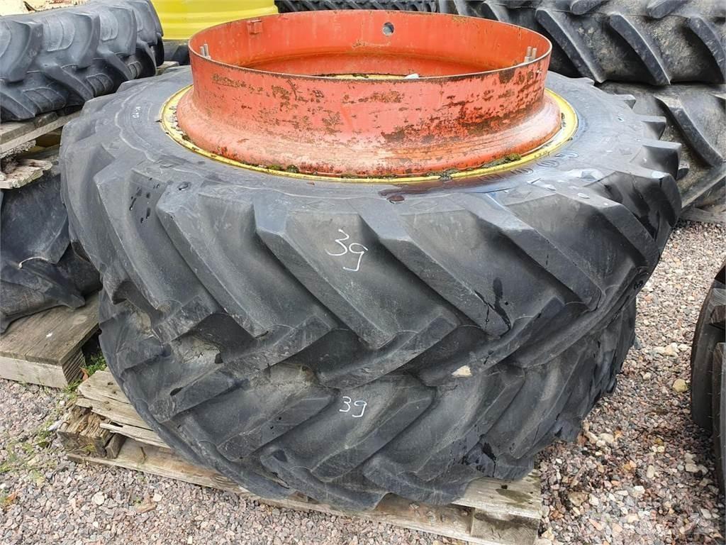 Goodyear 136-38 x2 Gume, točkovi i felne