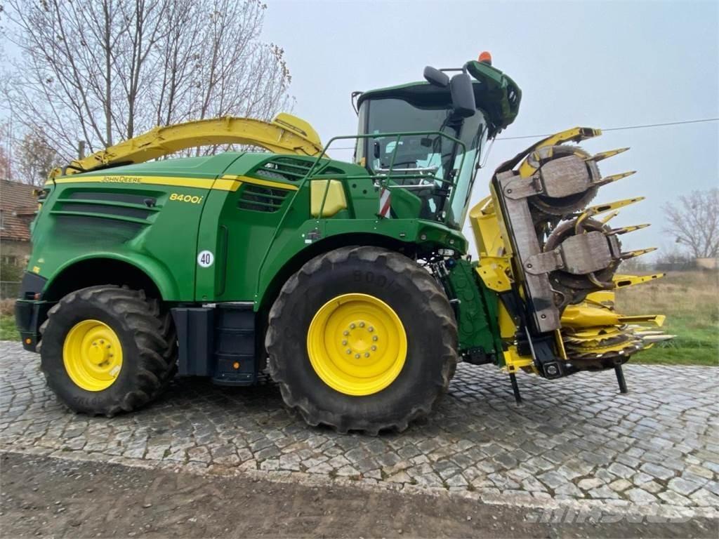 John Deere 8400i Mašine za stočnu hranu sa sopstvenim pogonom