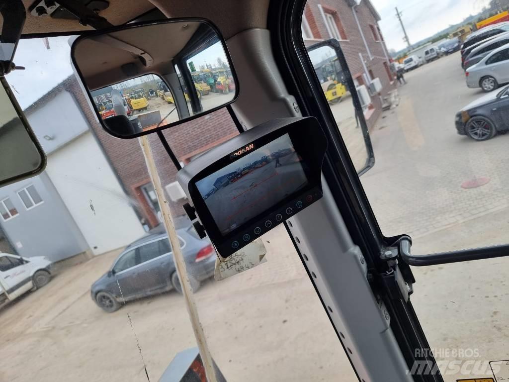 Doosan DL 200-3 Utovarivači na točkove