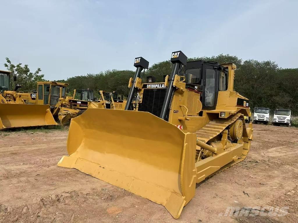 CAT D8R Buldožeri guseničari