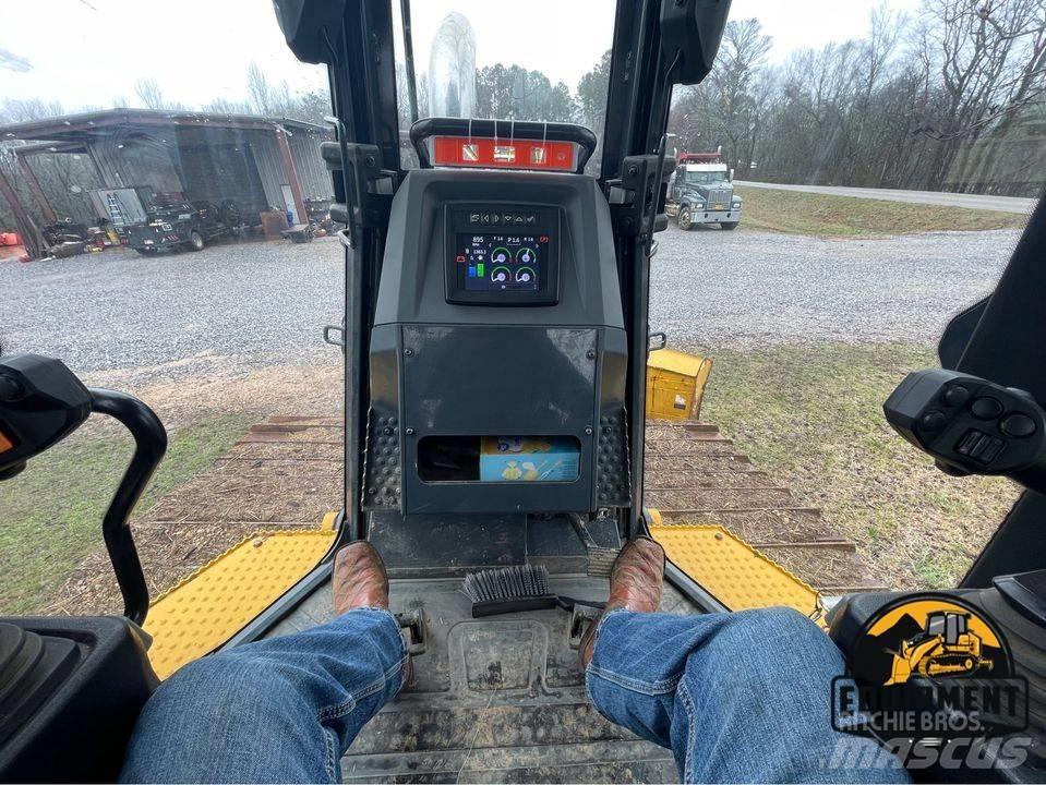 John Deere 750L Buldožeri guseničari