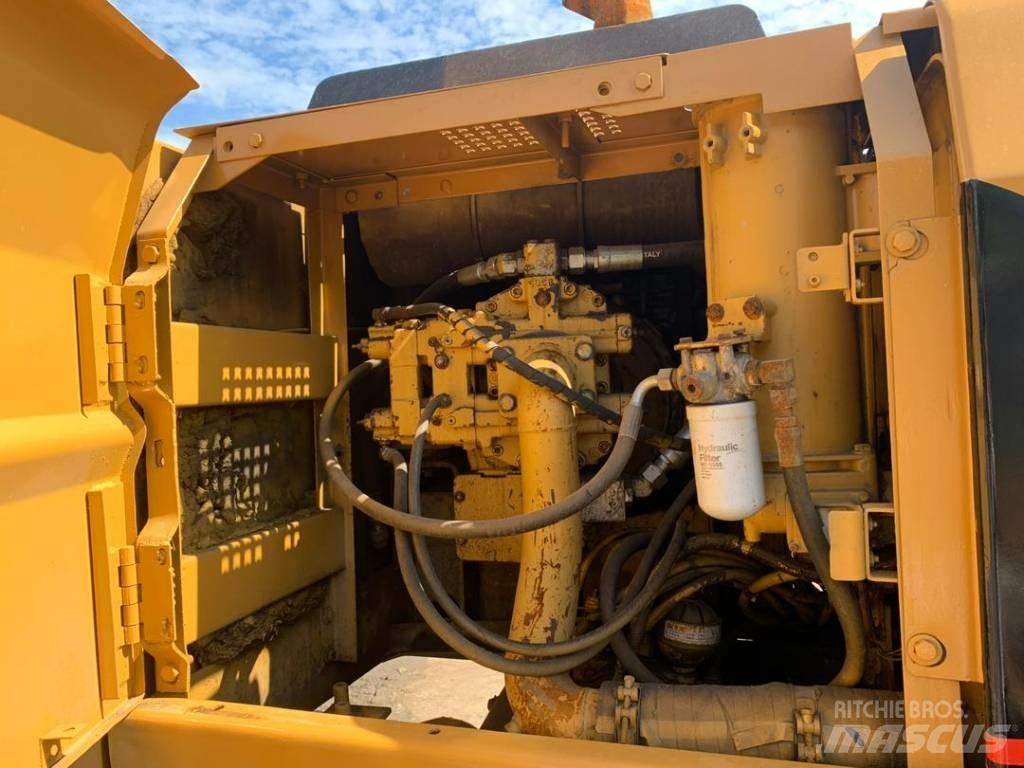 CAT 320BL Bageri guseničari
