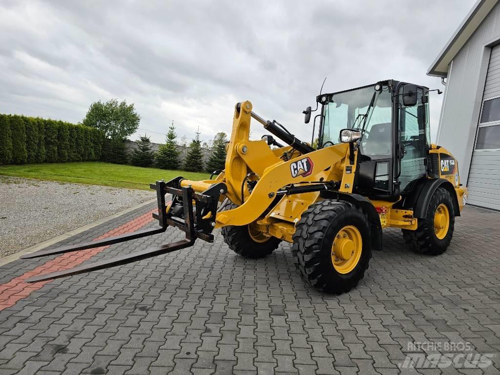 CAT 906 M Utovarivači na točkove