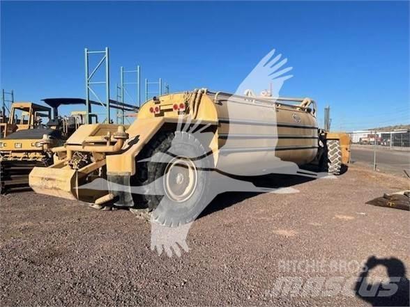 CAT 613C Kamioni za vodu