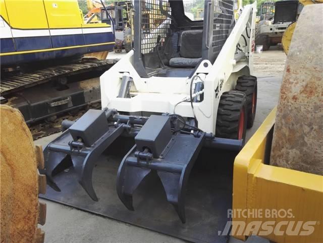 Bobcat S 250 Skid steer mini utovarivači