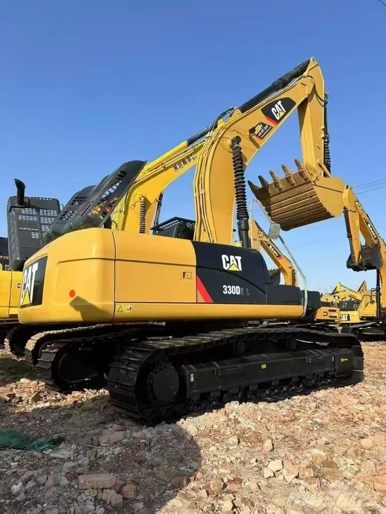 CAT 330 D2 L Bageri guseničari