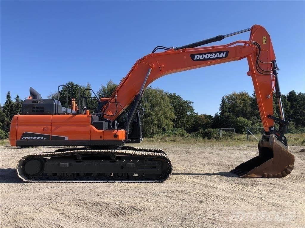 Doosan dx300 Bageri guseničari