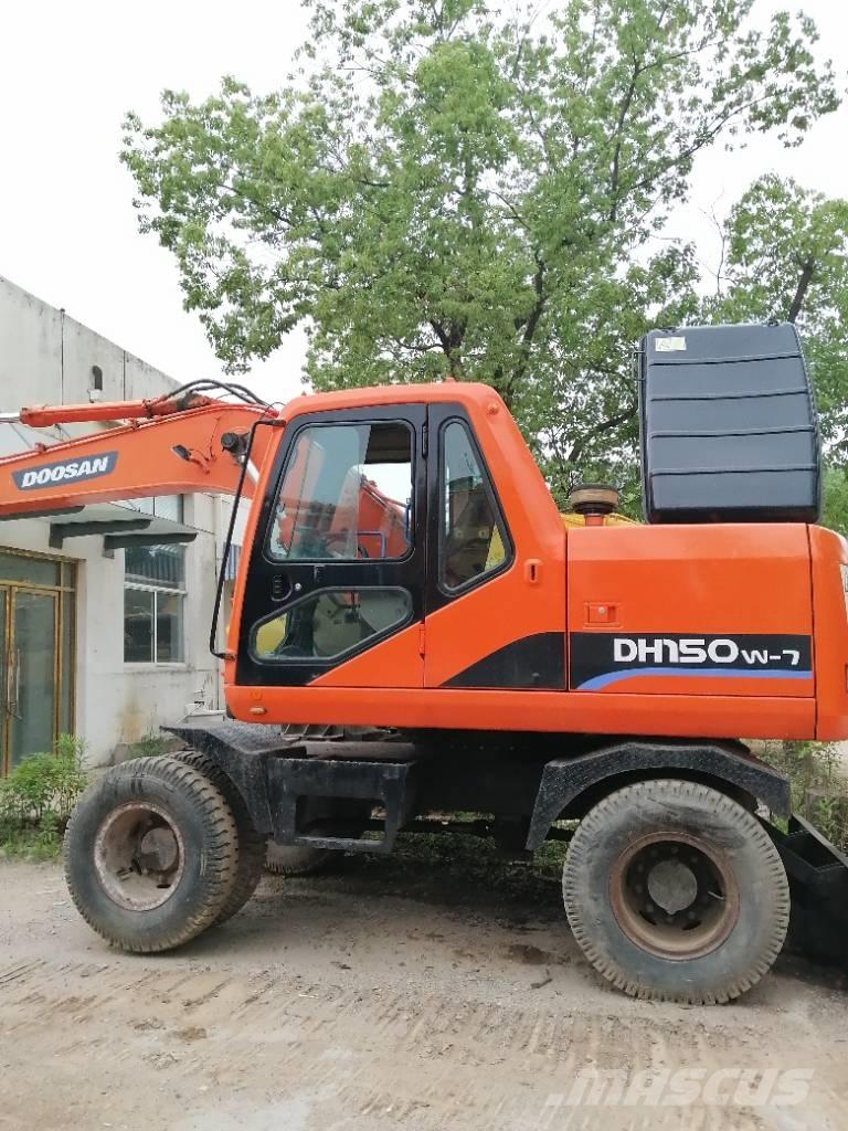 Doosan DH 150 W-7 Bageri guseničari