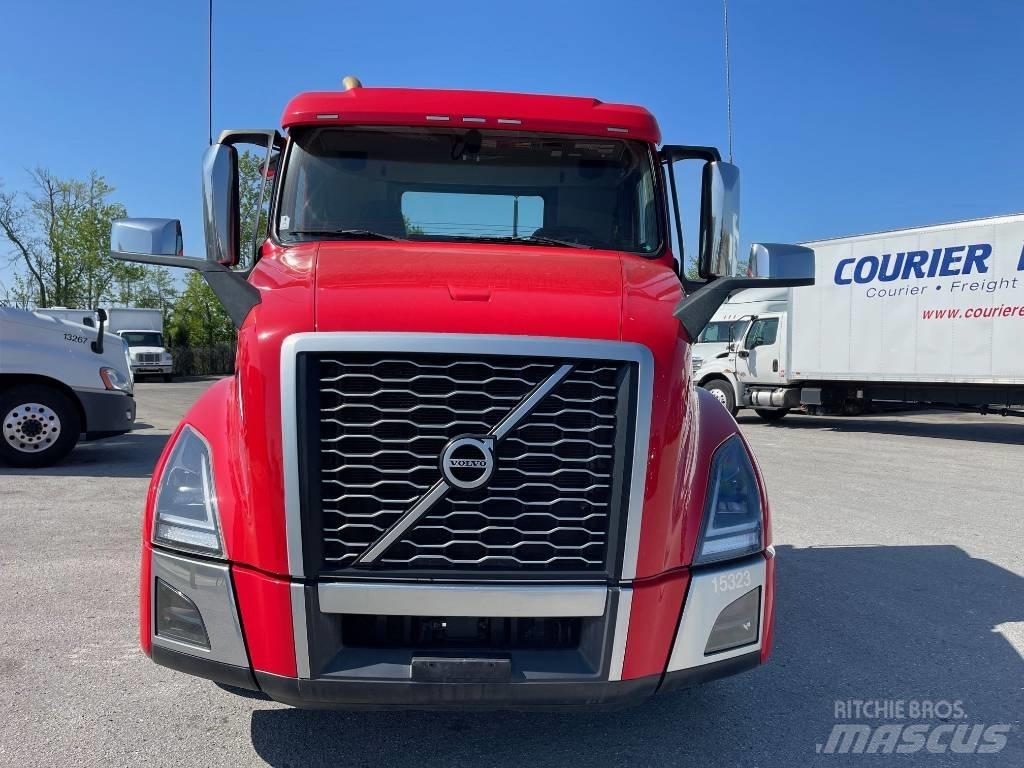 Volvo VNL64T300 Tegljači
