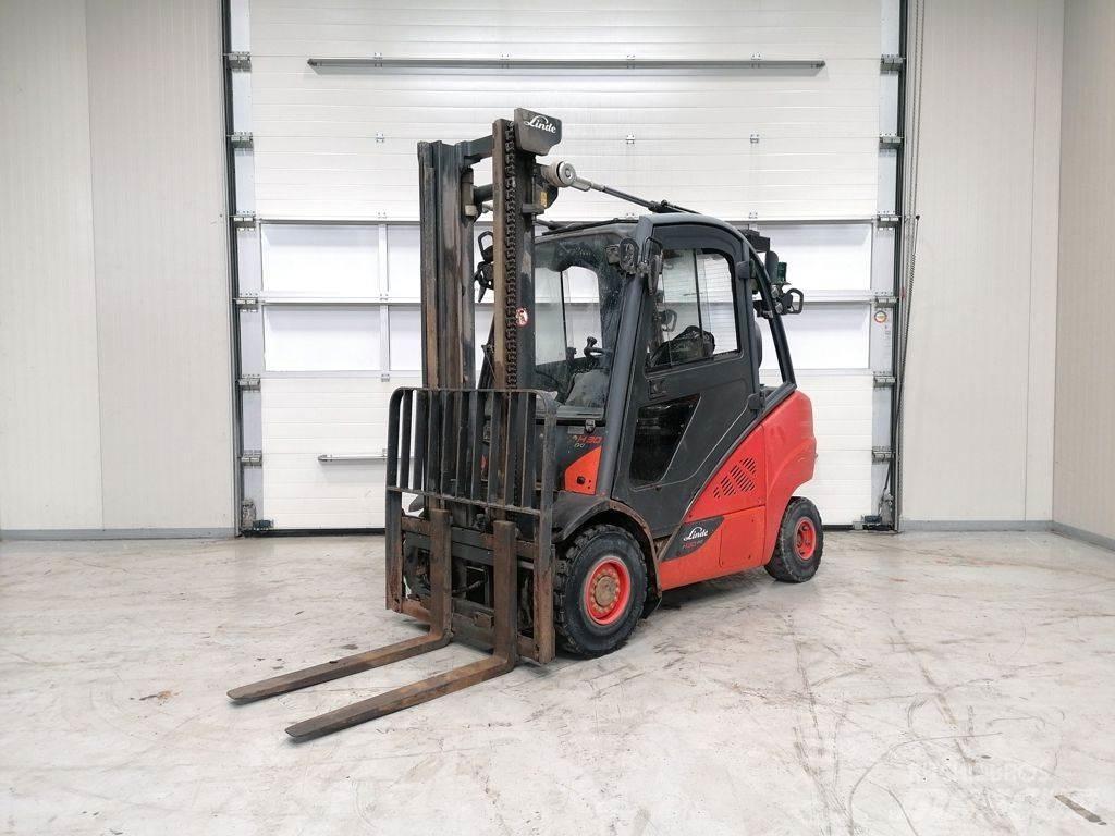 Linde H30D-02 Dizelski viljuškari