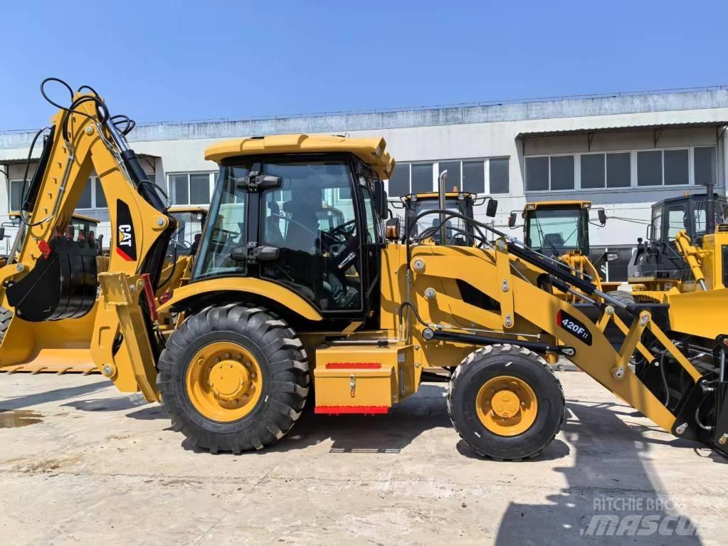 CAT 420 F Rovokopači