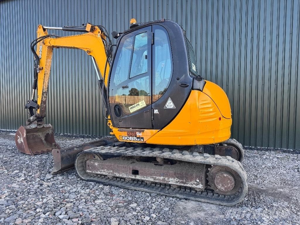 JCB 8085 ZTS Midi bageri 7t – 12t