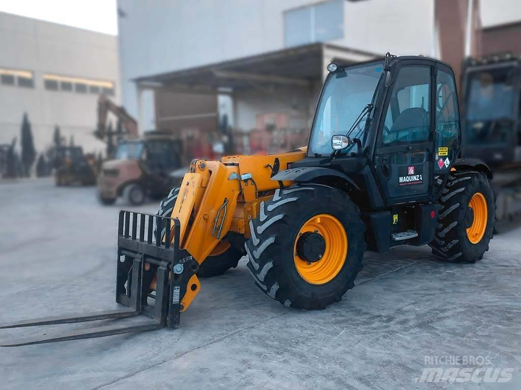 JCB 531-70 Poljoprivredni teleskopski utovarivači