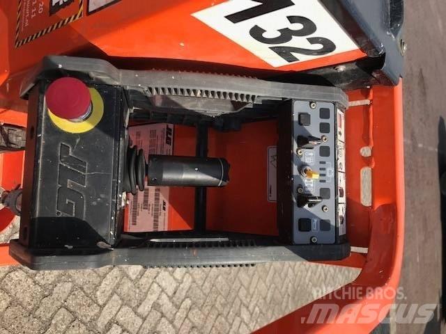 JLG 1230 ES Makazaste platforme