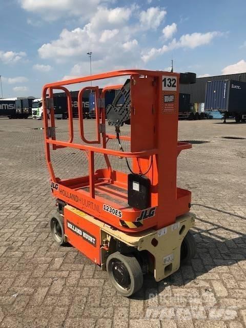 JLG 1230 ES Makazaste platforme
