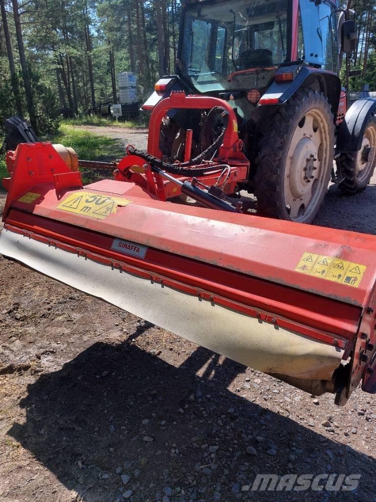 Maschio Giraffa 210 Kosilice za livade