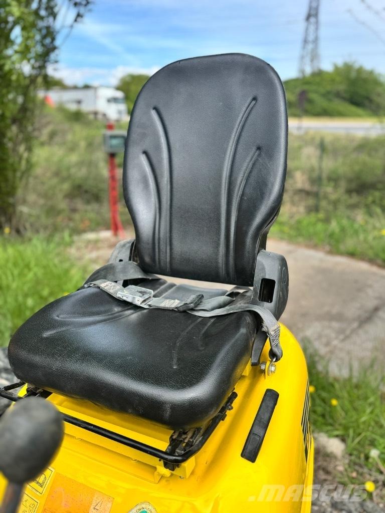 Komatsu PC 09 Mini bageri < 7t