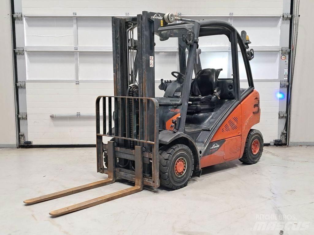 Linde H25D-02 Dizelski viljuškari