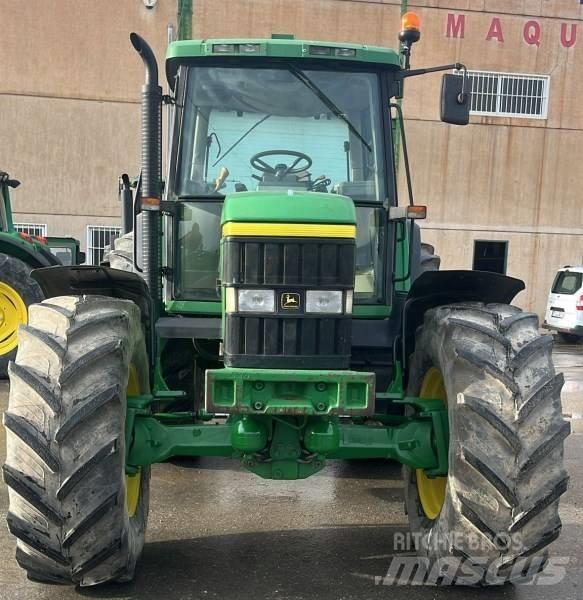 John Deere 6910 Traktori