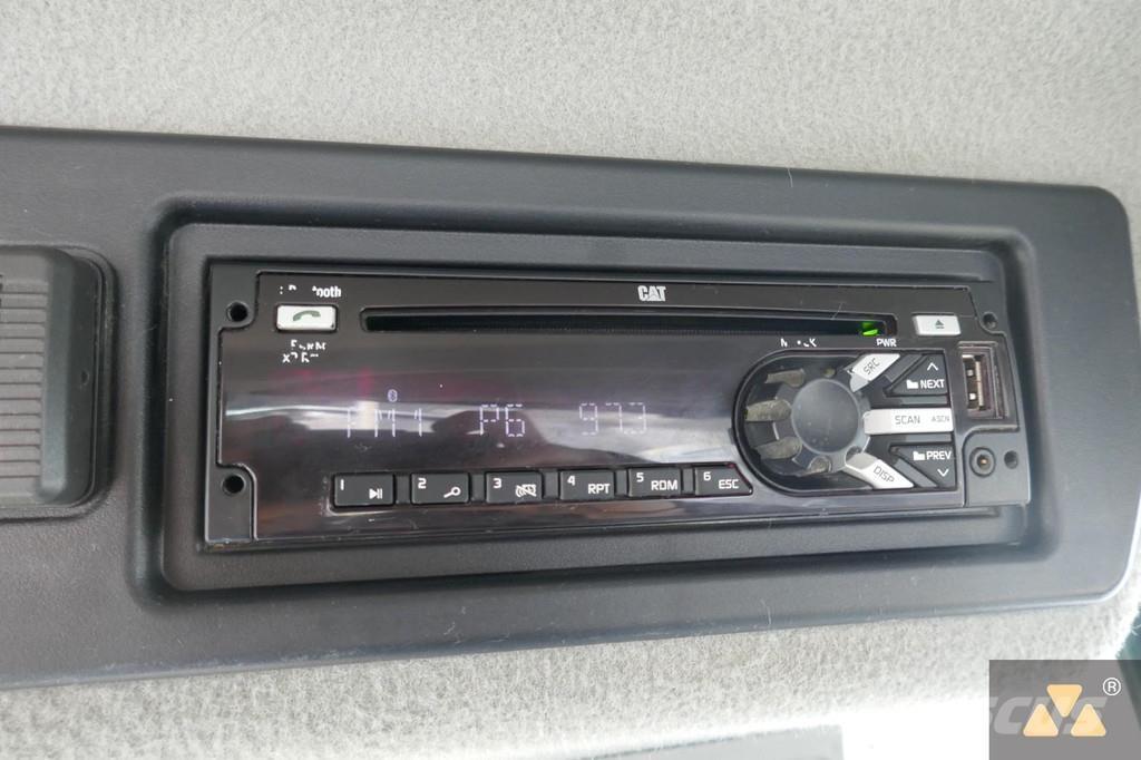 CAT 966M Utovarivači na točkove