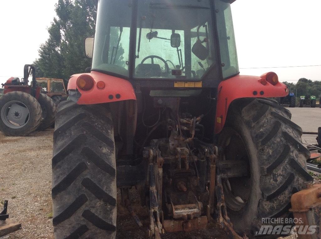 Massey Ferguson 5435 Traktori