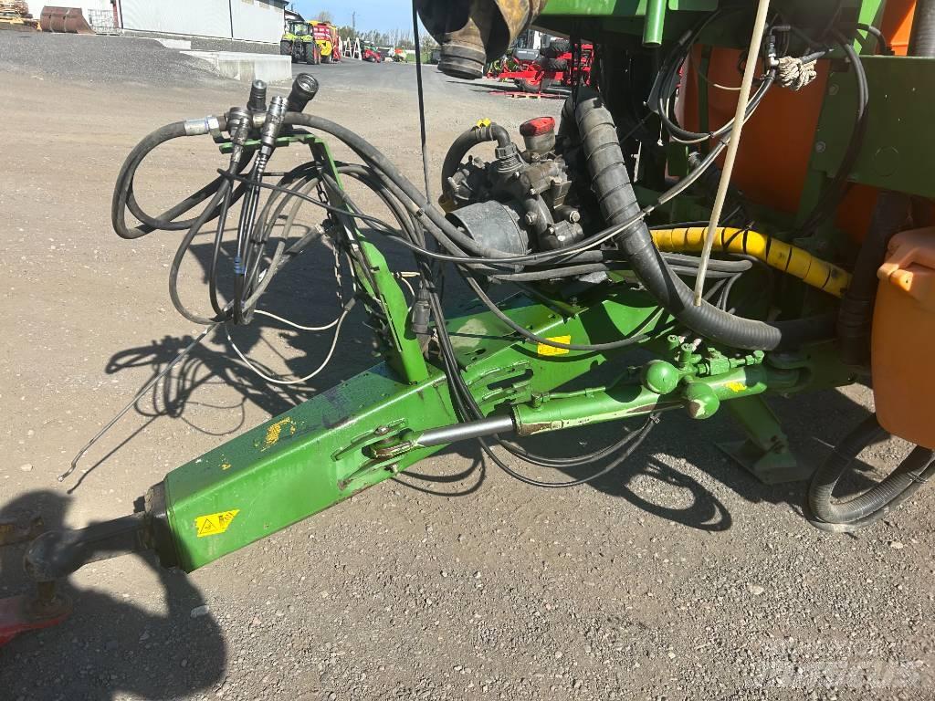 Amazone UX 4200 Vučene prskalice
