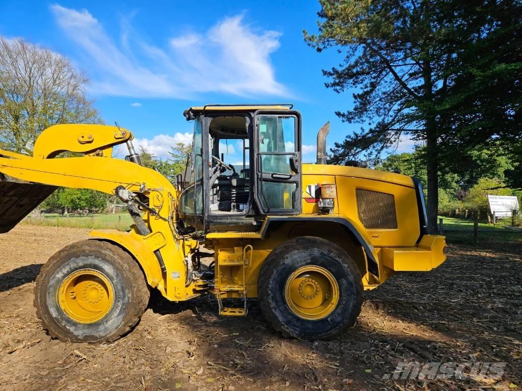 CAT 930 M Utovarivači na točkove
