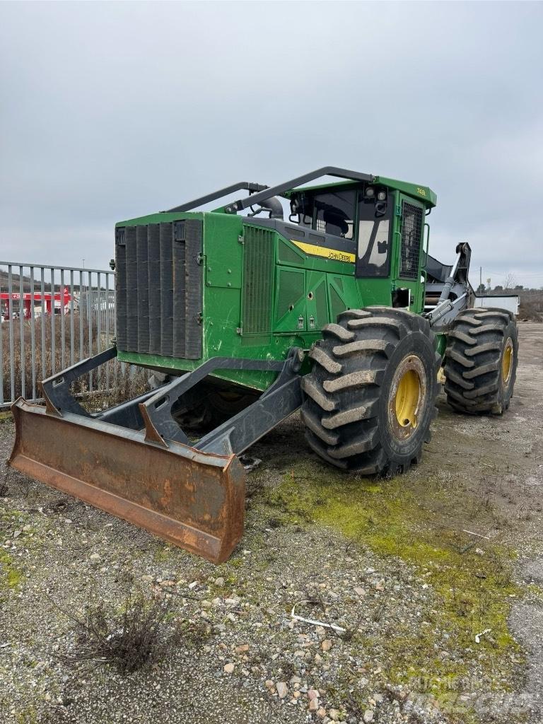 John Deere 748 Skideri