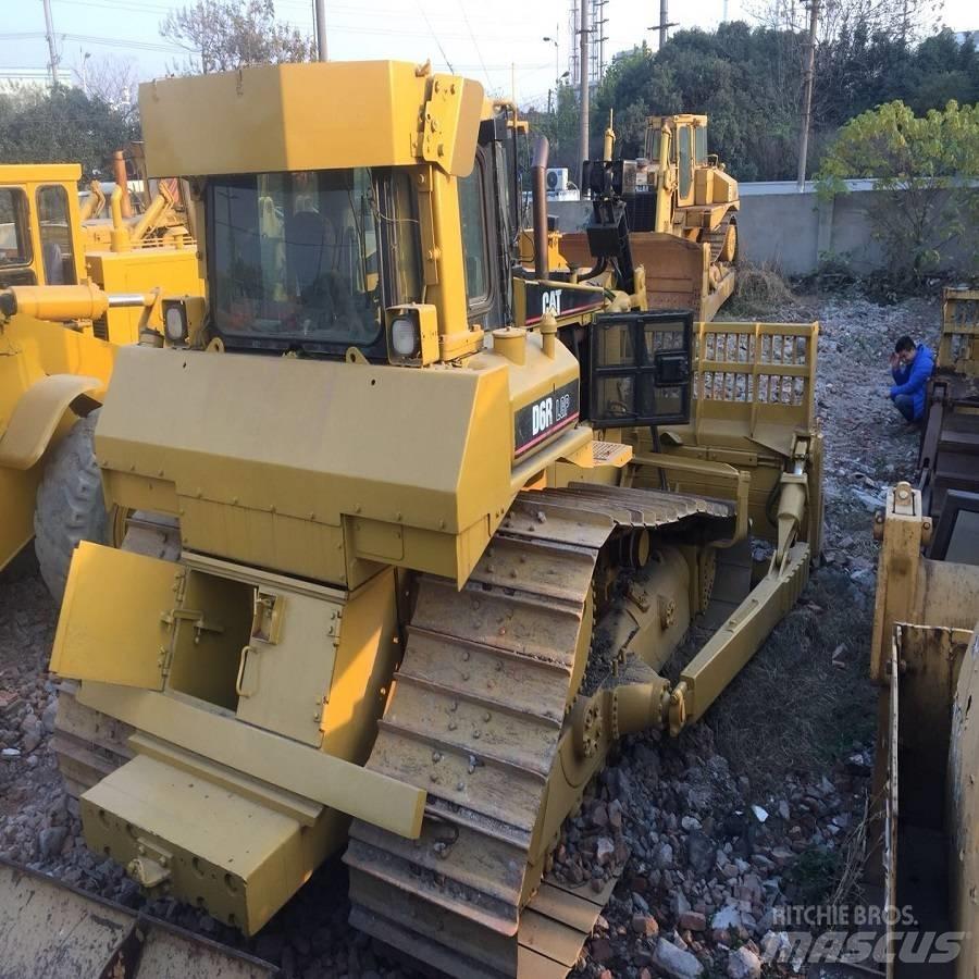 CAT D6R Buldožeri guseničari