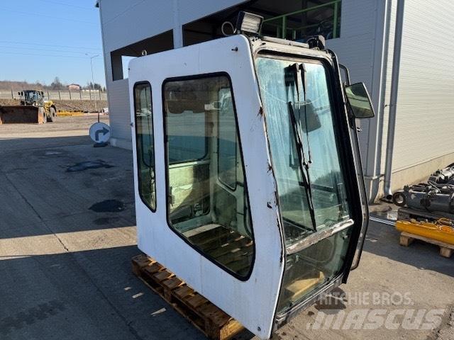 Liebherr SERIA B CAB Kabine i unutrašnjost