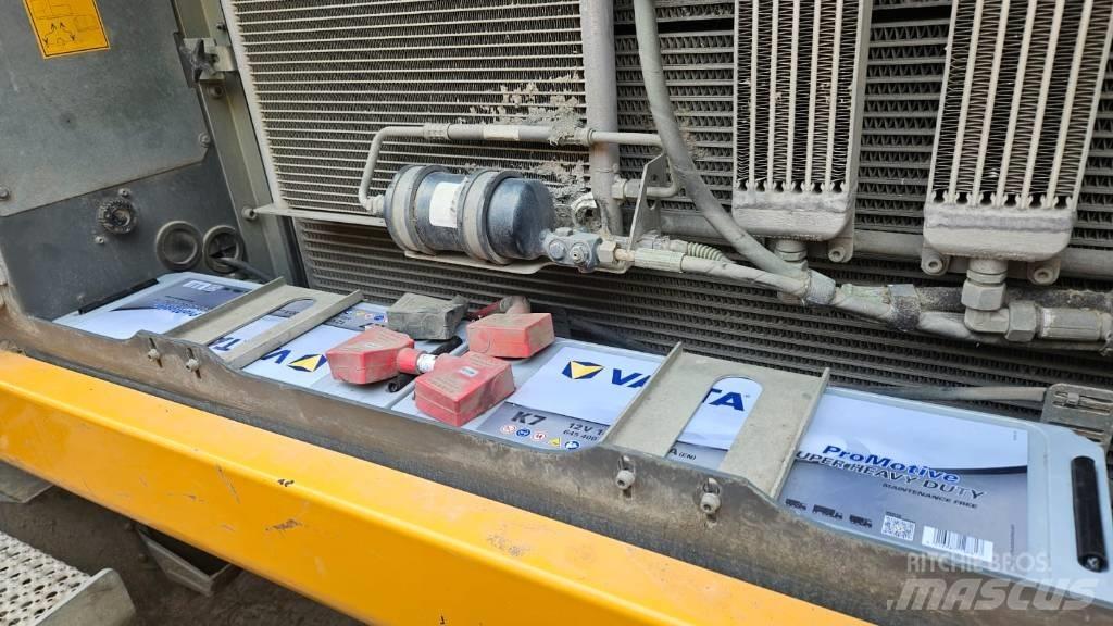 Liebherr LH 30 M Bageri za prenos primarnih/sekundarnih sirovina