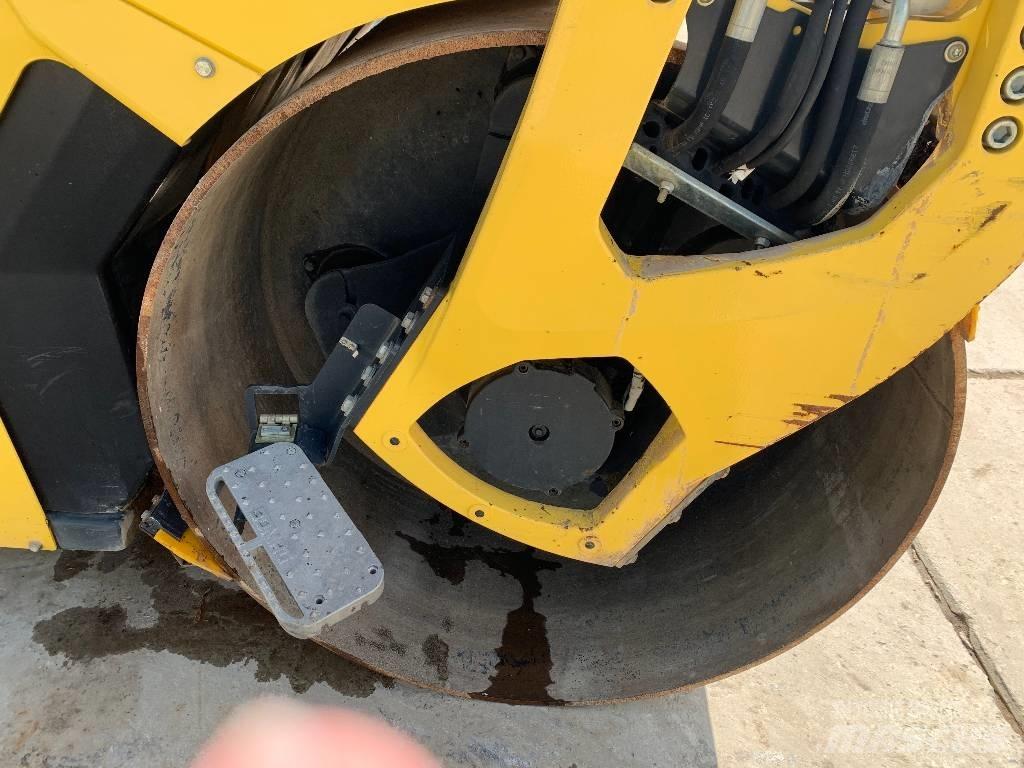 Bomag BW 161 ADO-5 Valjci sa duplim bubnjem