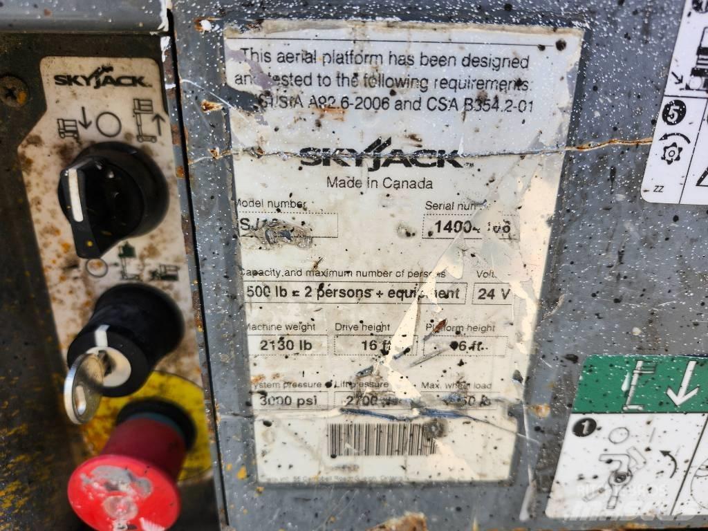 SkyJack SJ 16 Jarbolne penjajuće platforme