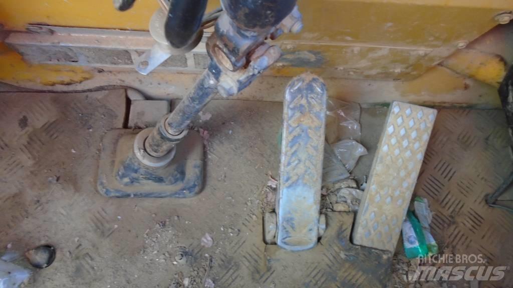 Volvo A 25 B Vanterenski viljuškar