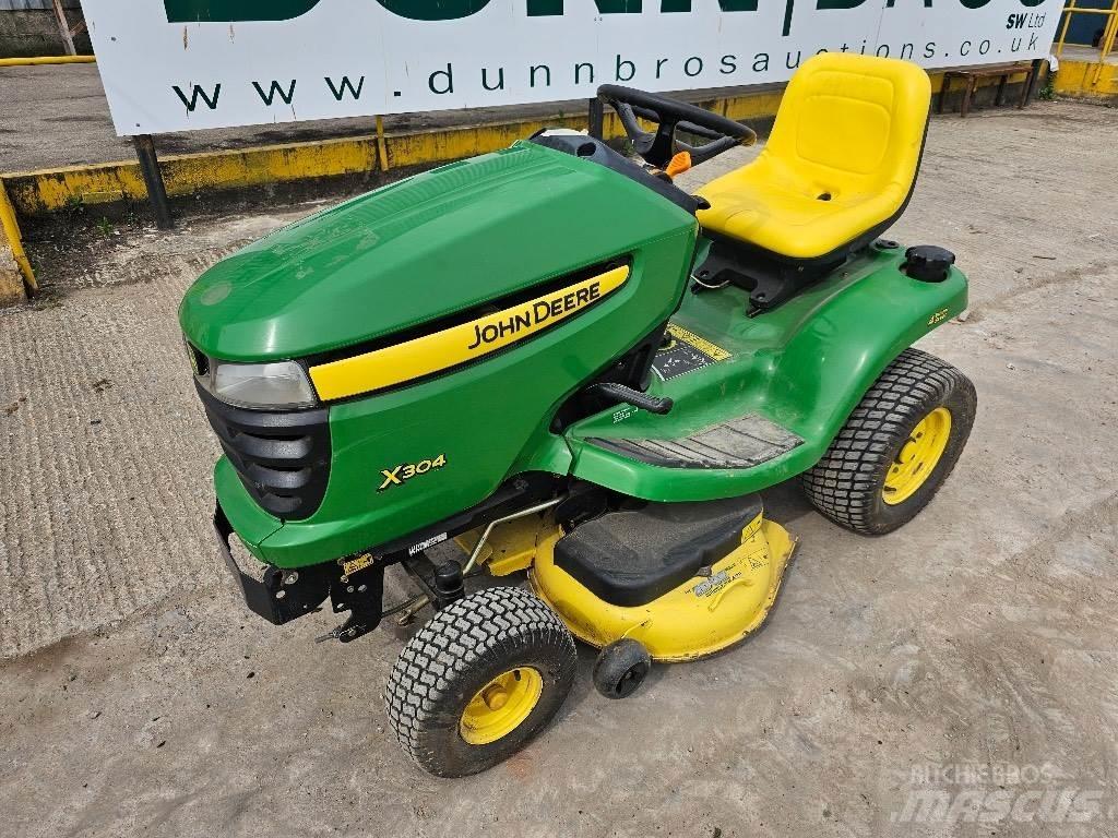 John Deere X 304 Traktorske kosilice