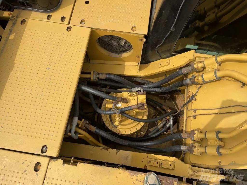 CAT 330 D Bageri guseničari