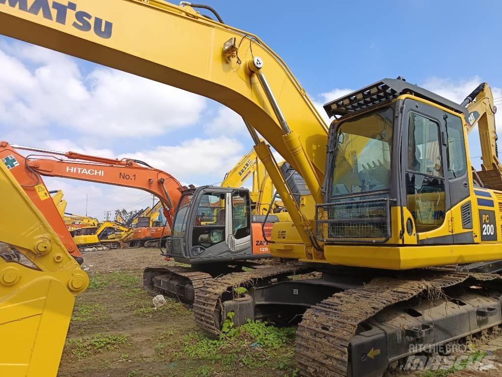 Komatsu PC 200-8 Bageri guseničari