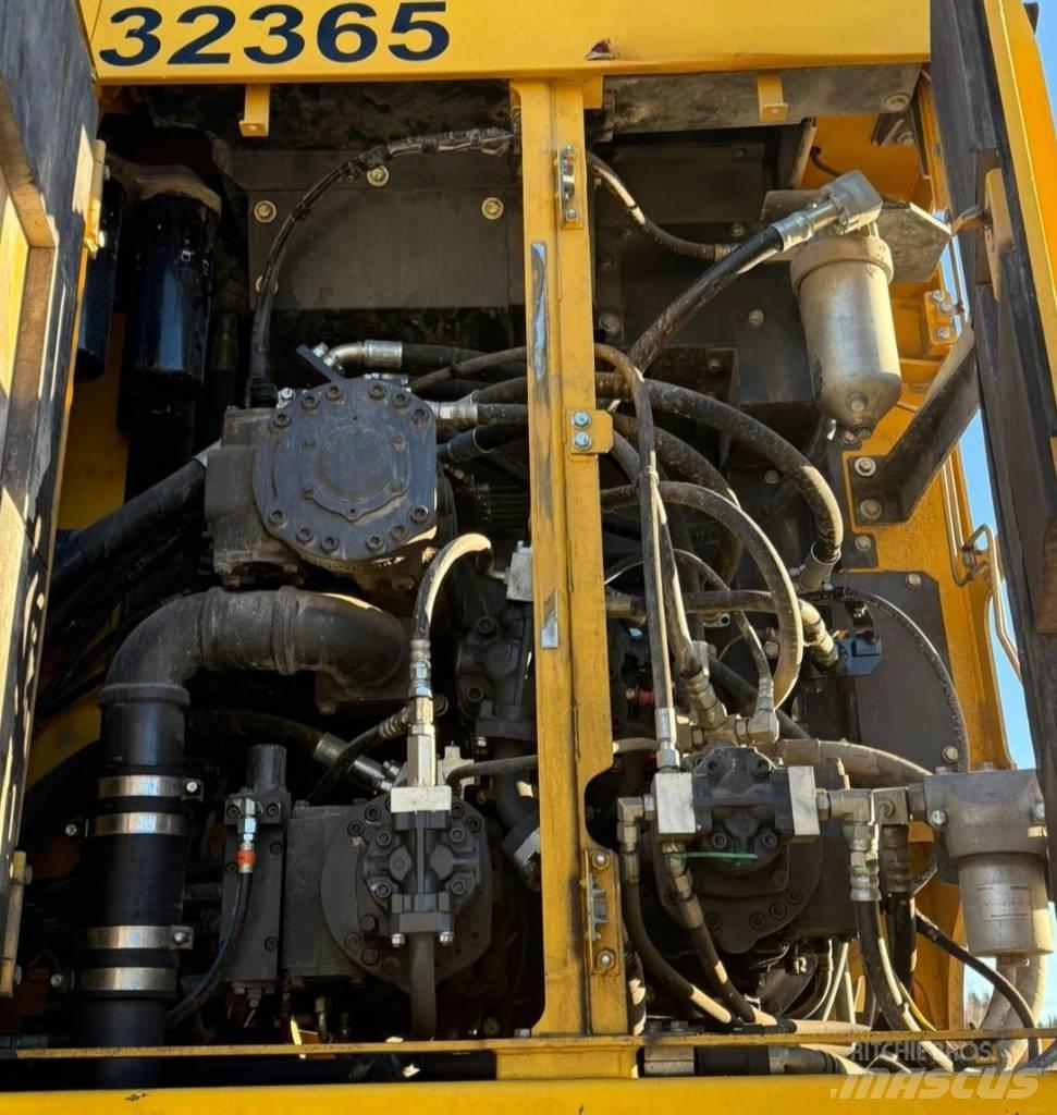 Komatsu PC 1250 -11EO Bageri guseničari