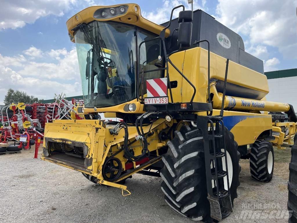 New Holland CSX 7080 Kombajni