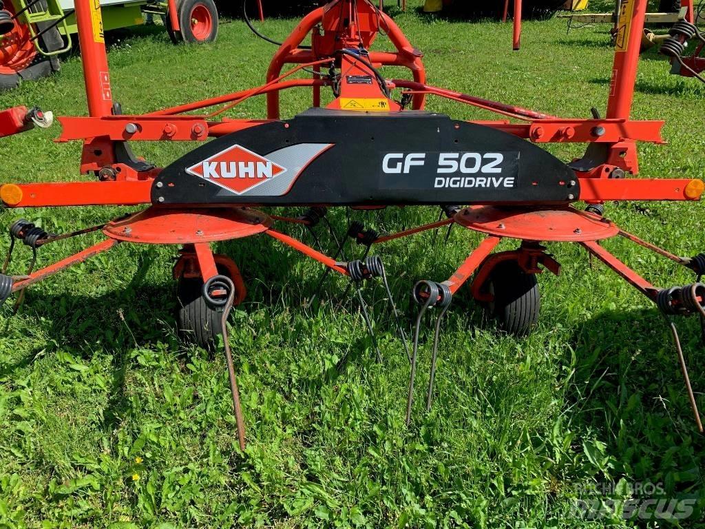 Kuhn GF 502 Okretači i sakupljači sena