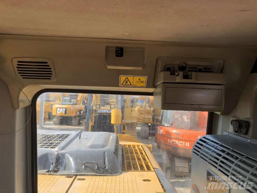 CAT 320 D Bageri guseničari