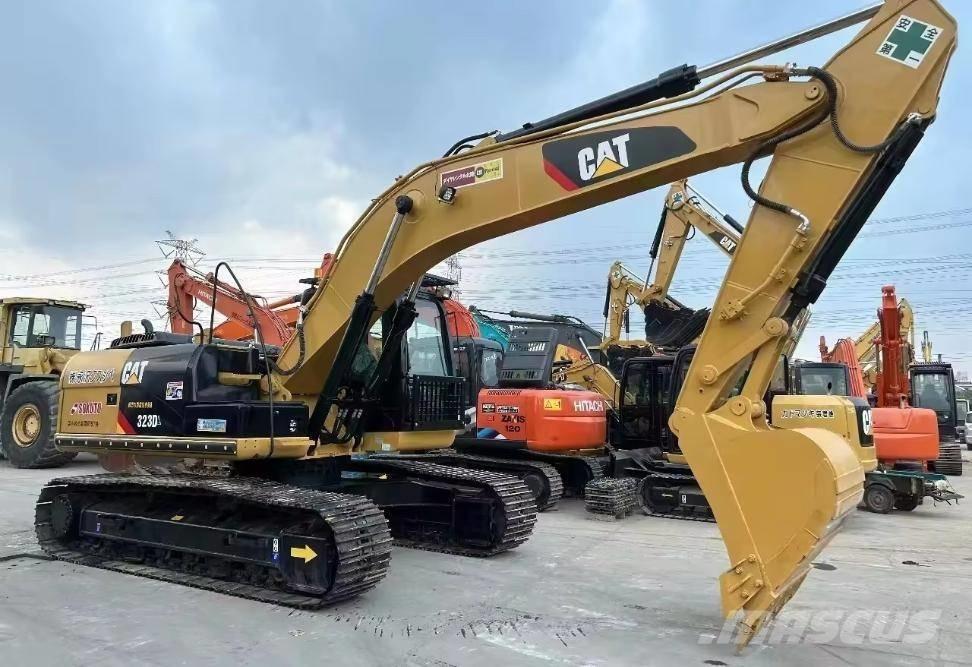 CAT 323 D Bageri guseničari