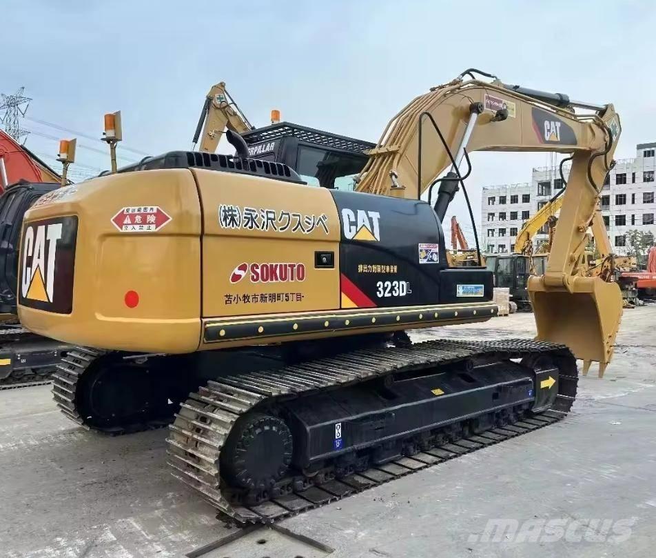 CAT 323 D Bageri guseničari