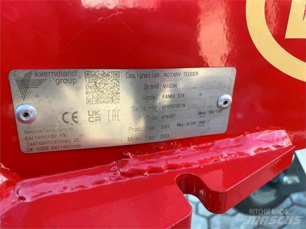 Vicon FANEX 524 Okretači i sakupljači sena