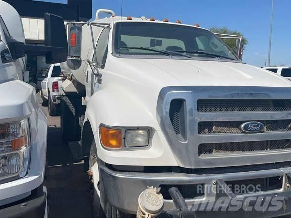 Ford F750 Kamioni cisterne
